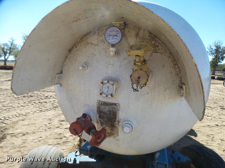 image for item L3491 Anhydrous tank