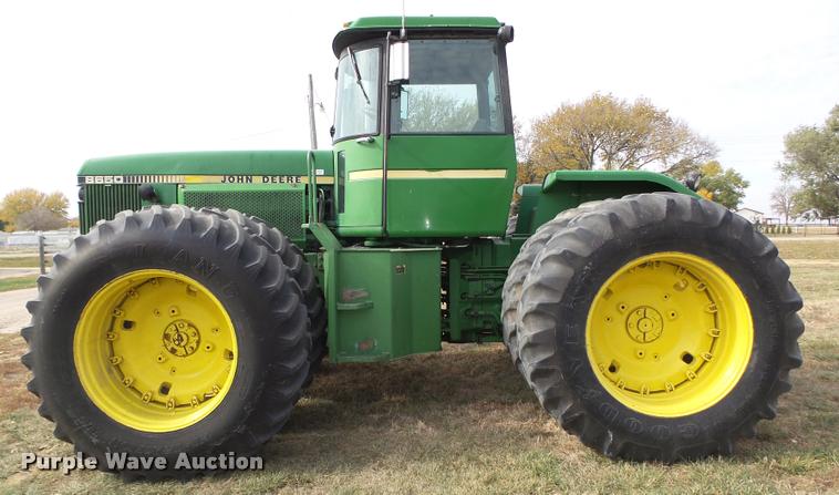 image for item L4101 1982 John Deere 8650 4WD tractor