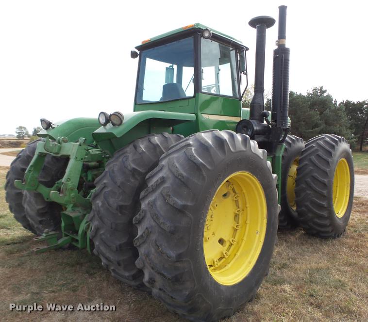 image for item L4101 1982 John Deere 8650 4WD tractor