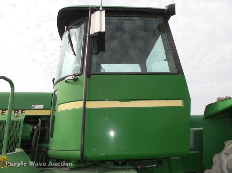 image for item L4101 1982 John Deere 8650 4WD tractor
