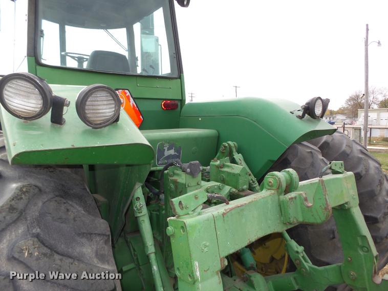image for item L4101 1982 John Deere 8650 4WD tractor