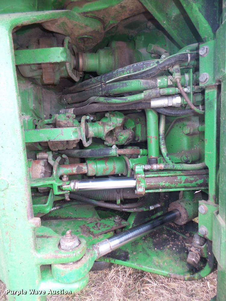 image for item L4101 1982 John Deere 8650 4WD tractor