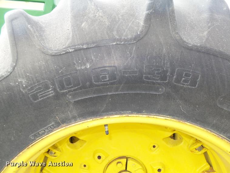 image for item L4101 1982 John Deere 8650 4WD tractor