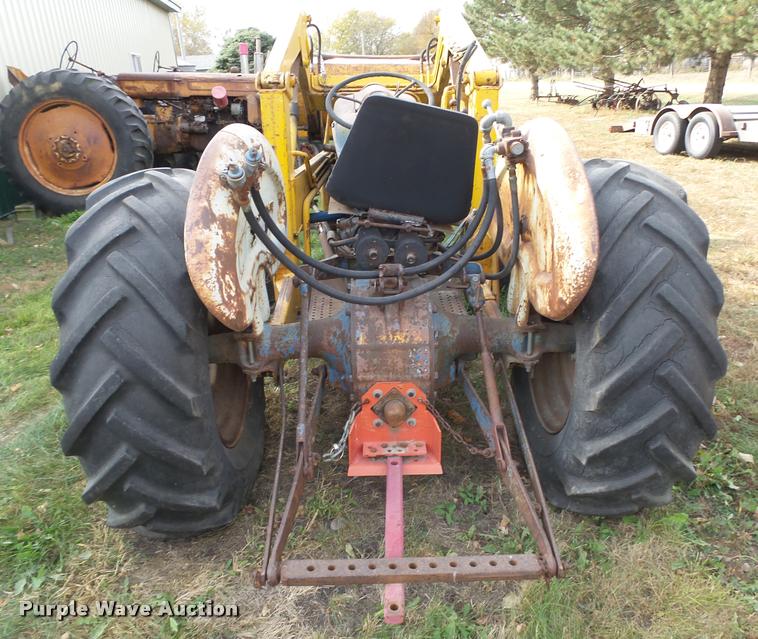 image for item L4105 Ford 4000 utility tractor