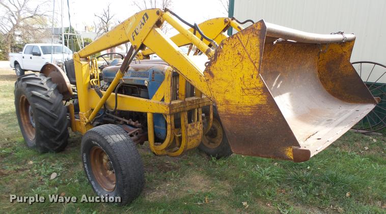 image for item L4105 Ford 4000 utility tractor