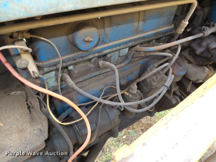 image for item L4105 Ford 4000 utility tractor