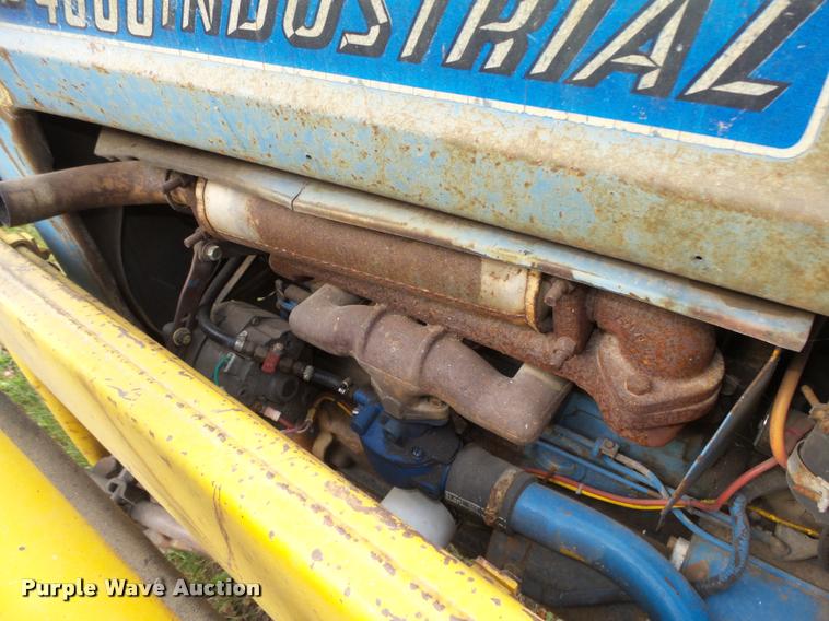 image for item L4105 Ford 4000 utility tractor