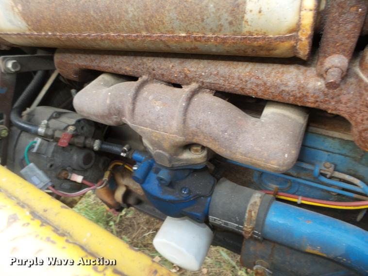 image for item L4105 Ford 4000 utility tractor