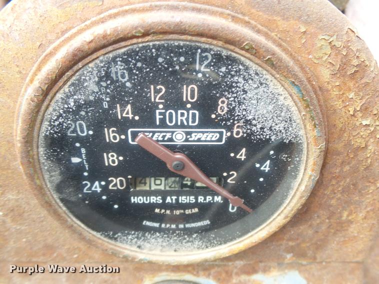 image for item L4105 Ford 4000 utility tractor