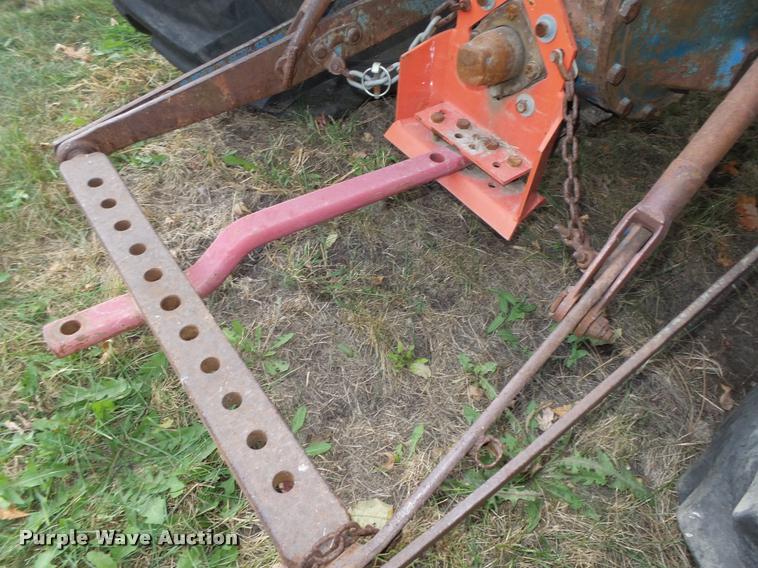 image for item L4105 Ford 4000 utility tractor