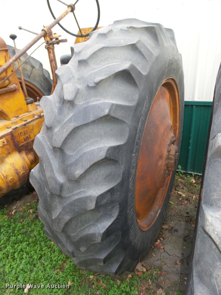 image for item L4106 Minneapolis Moline Z tractor