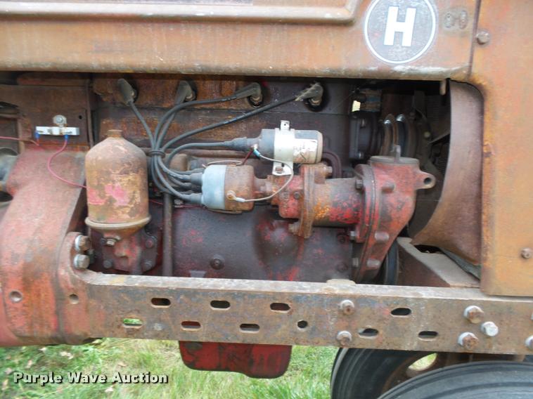 image for item L4107 1943 McCormick-Deering Farmall H WAR tractor