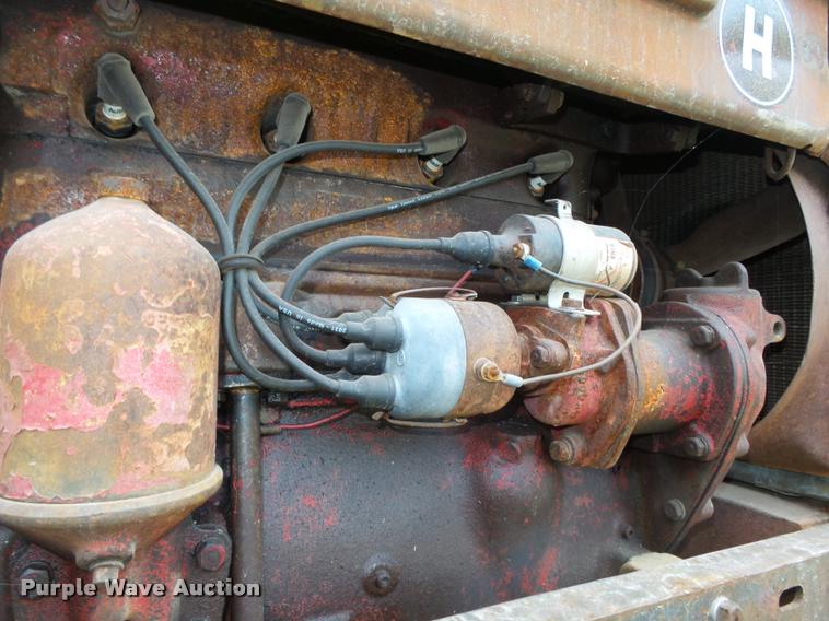 image for item L4107 1943 McCormick-Deering Farmall H WAR tractor