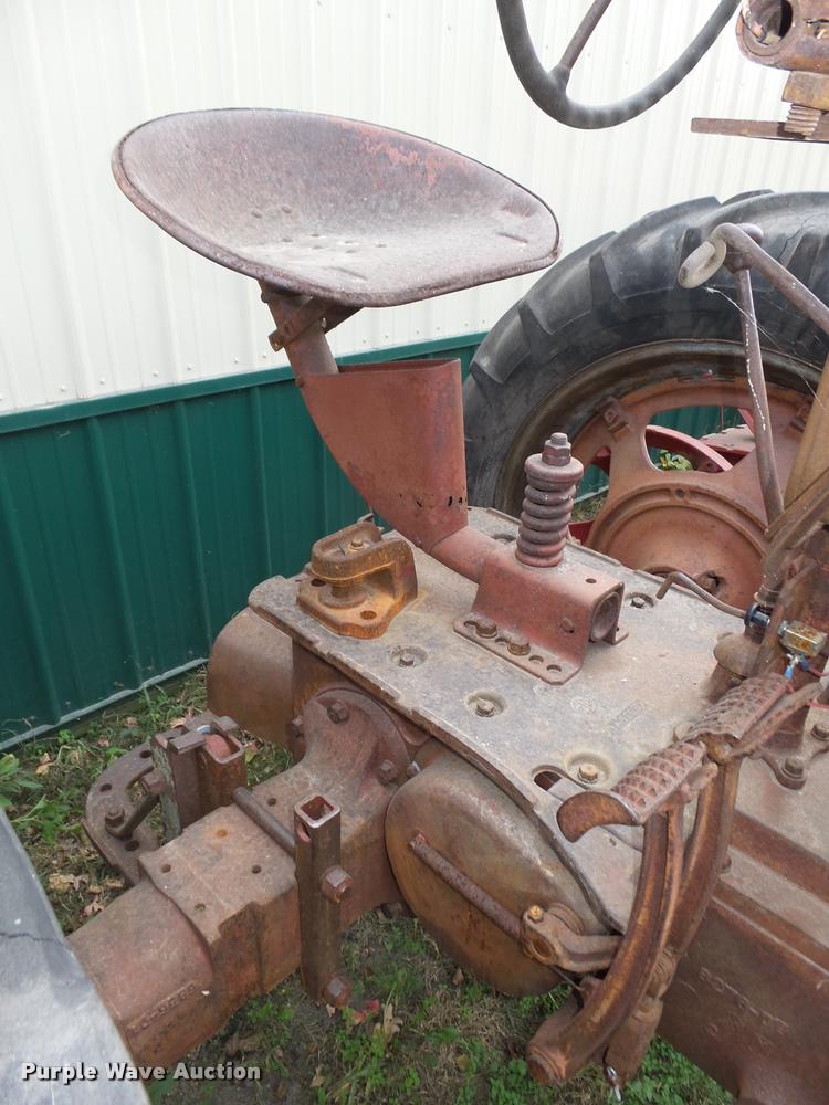 image for item L4107 1943 McCormick-Deering Farmall H WAR tractor