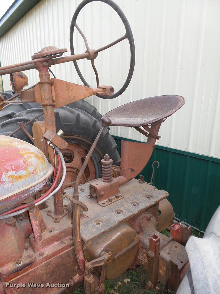 image for item L4107 1943 McCormick-Deering Farmall H WAR tractor