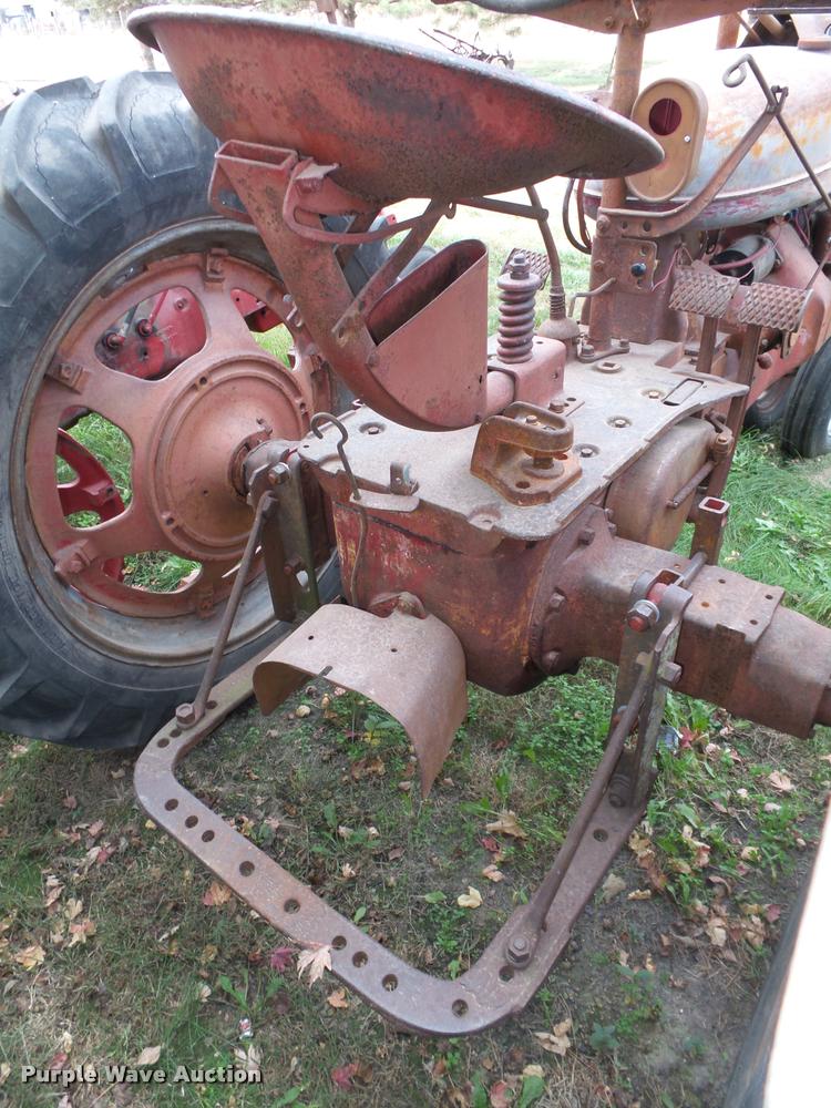 image for item L4107 1943 McCormick-Deering Farmall H WAR tractor