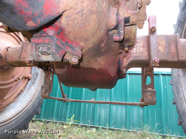 image for item L4107 1943 McCormick-Deering Farmall H WAR tractor