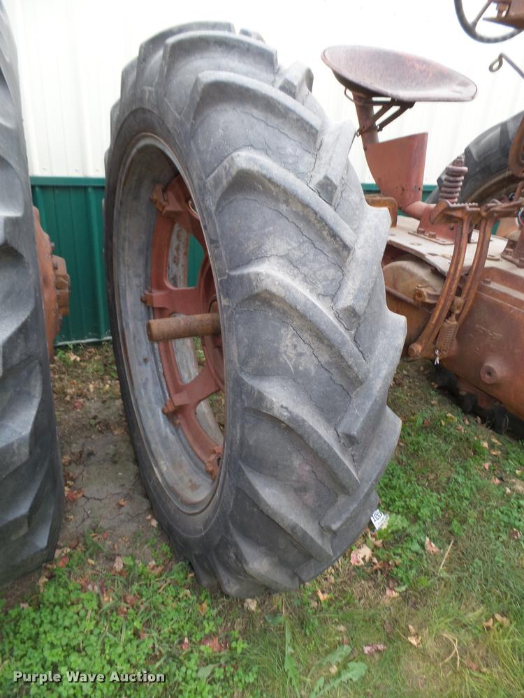 image for item L4107 1943 McCormick-Deering Farmall H WAR tractor