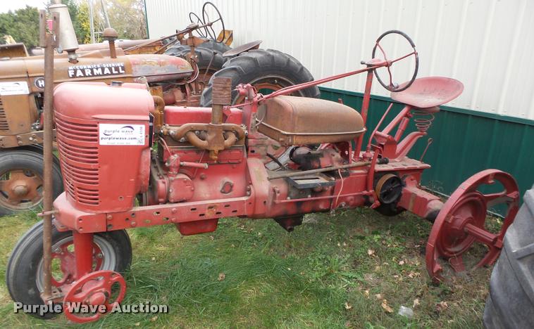 image for item L4108 Farmall H tractor