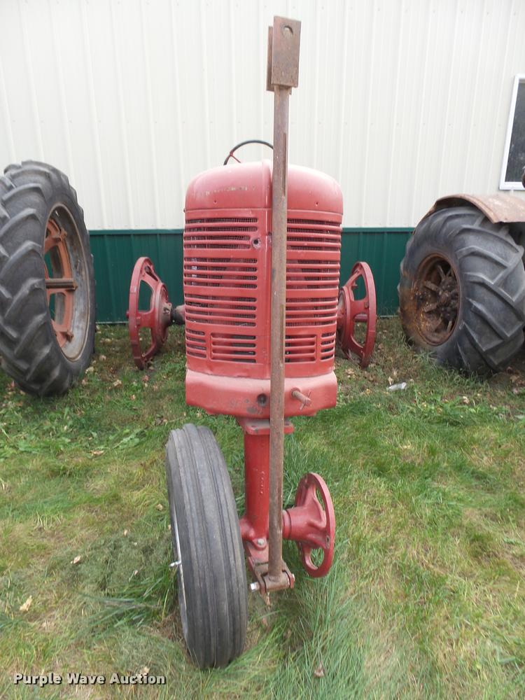 image for item L4108 Farmall H tractor