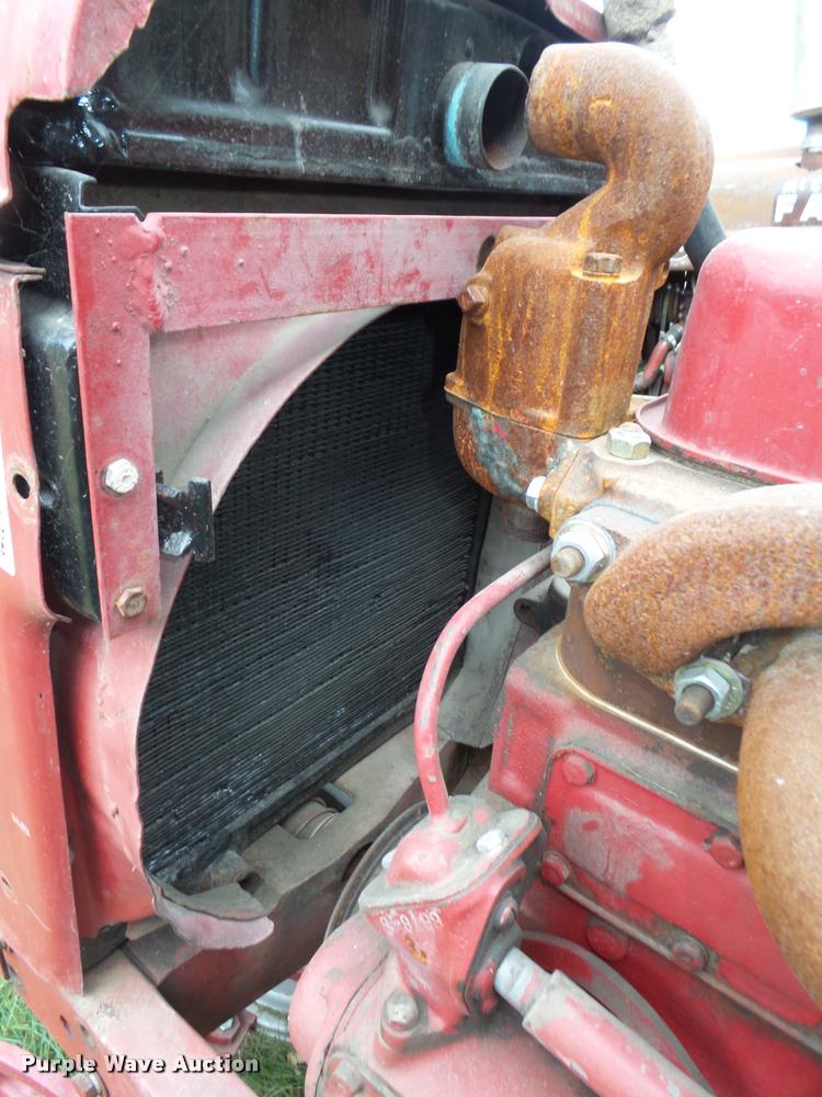 image for item L4108 Farmall H tractor