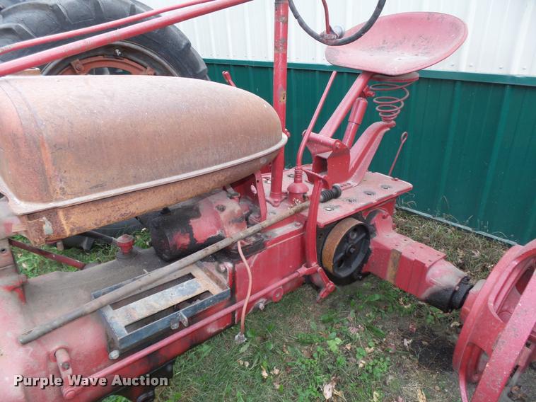image for item L4108 Farmall H tractor