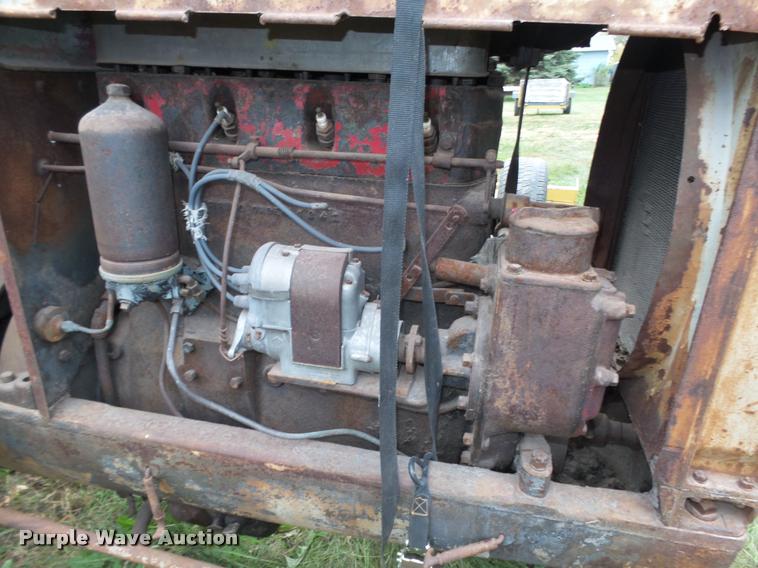 image for item L4109 1928 McCormick-Deering 10-20 tractor