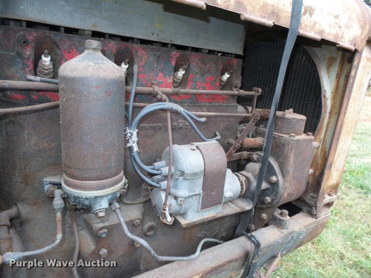 image for item L4109 1928 McCormick-Deering 10-20 tractor
