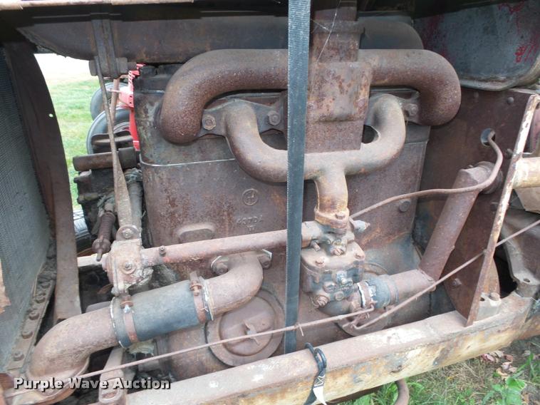 image for item L4109 1928 McCormick-Deering 10-20 tractor