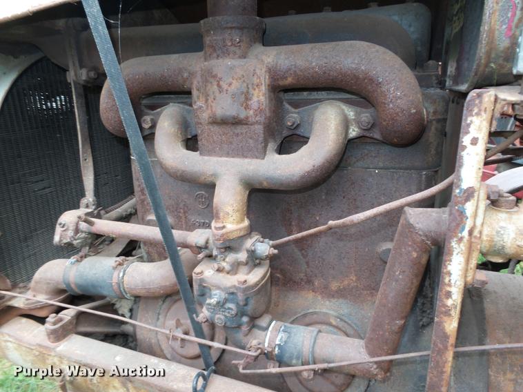 image for item L4109 1928 McCormick-Deering 10-20 tractor