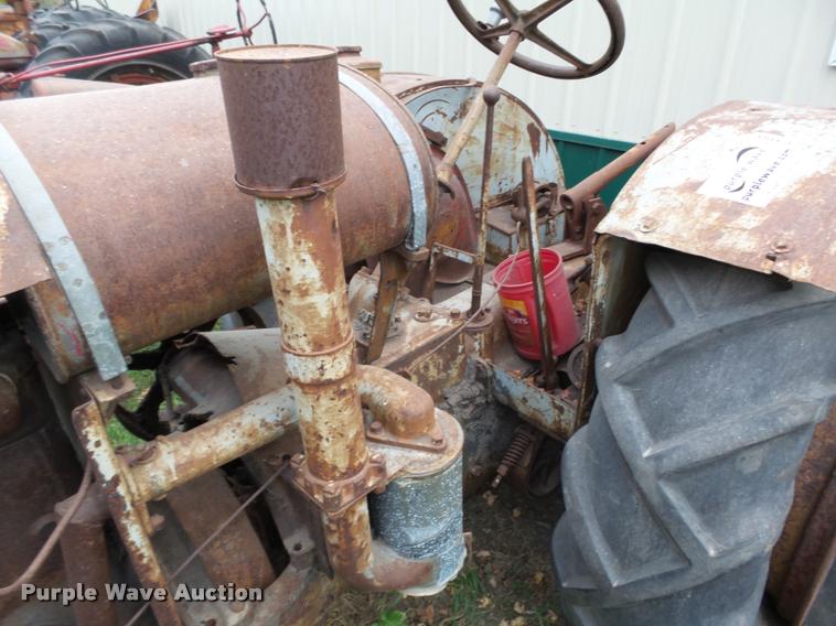 image for item L4109 1928 McCormick-Deering 10-20 tractor