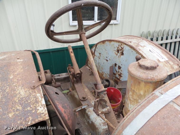 image for item L4109 1928 McCormick-Deering 10-20 tractor