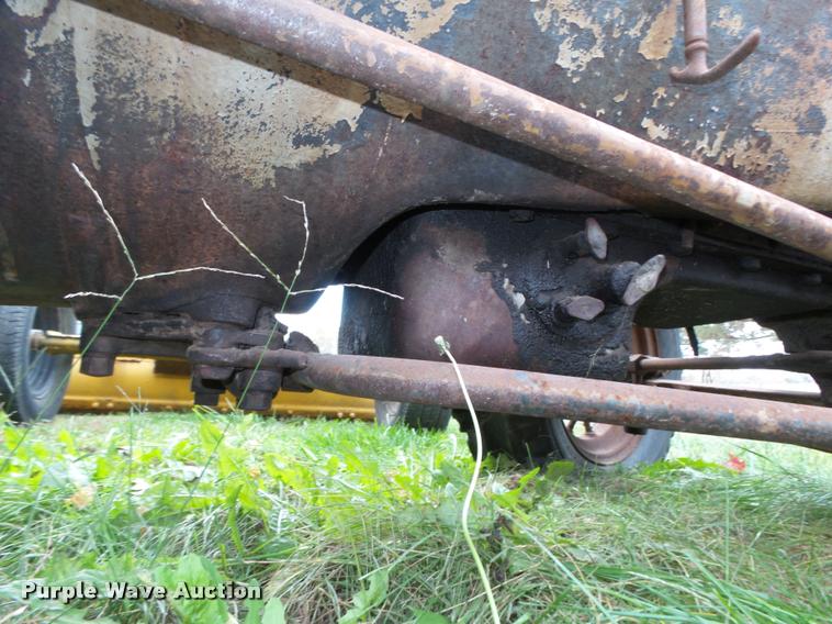 image for item L4109 1928 McCormick-Deering 10-20 tractor