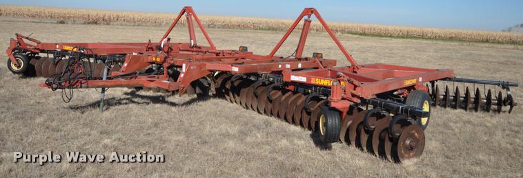 image for item L5003 Sunflower 1433-35 tandem disk