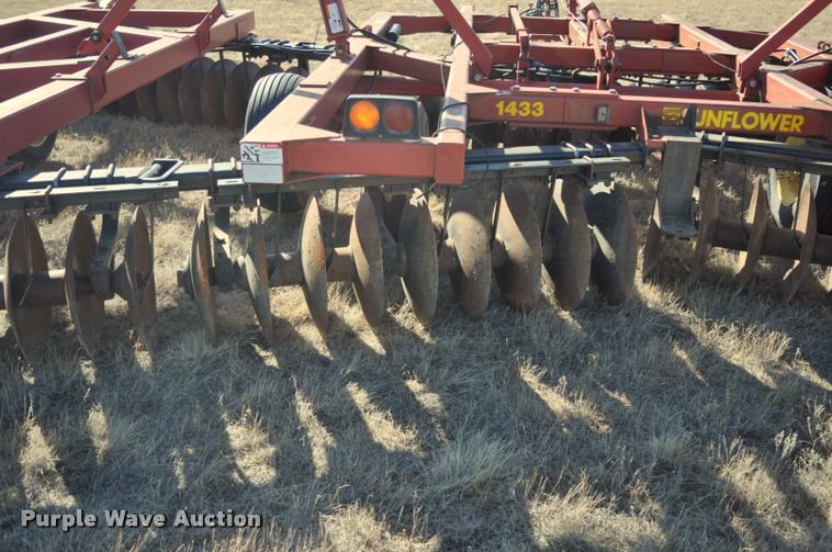 image for item L5003 Sunflower 1433-35 tandem disk