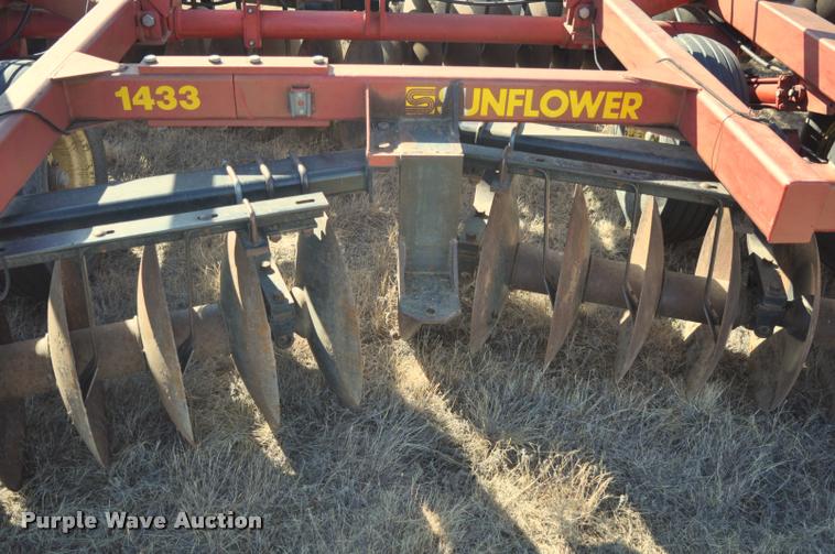 image for item L5003 Sunflower 1433-35 tandem disk