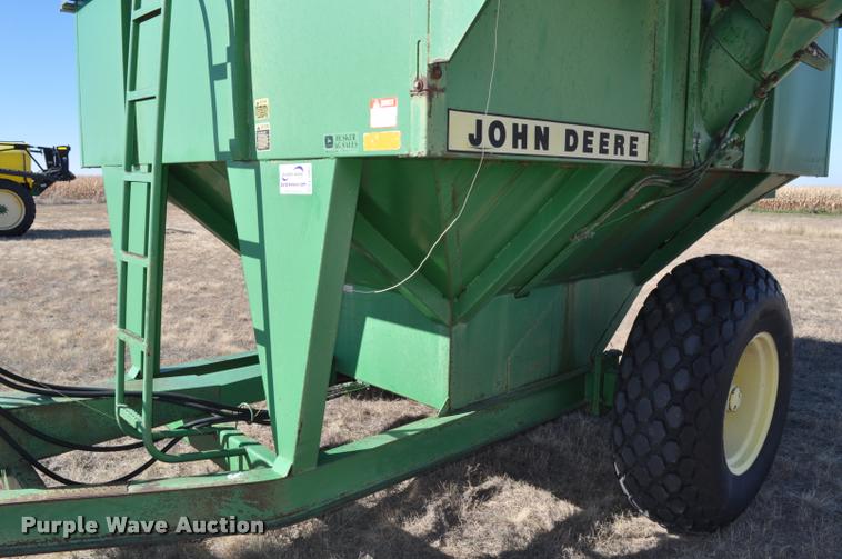 image for item L5007 John Deere 500 grain cart