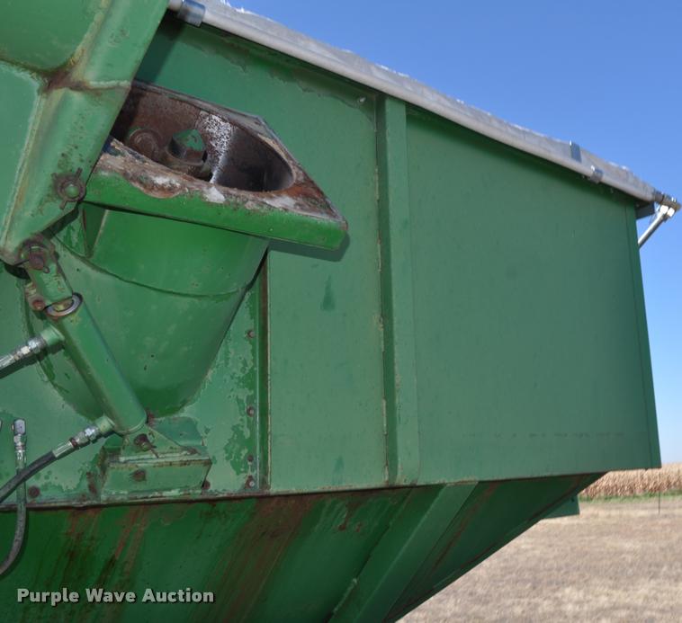 image for item L5007 John Deere 500 grain cart