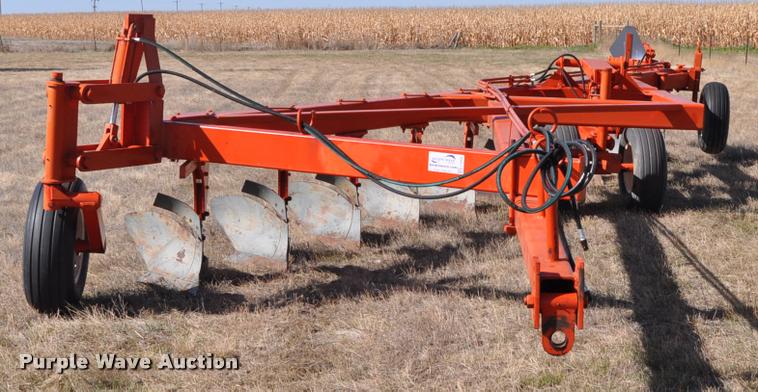 image for item L5008 Blanchat one-way 10 bottom plow