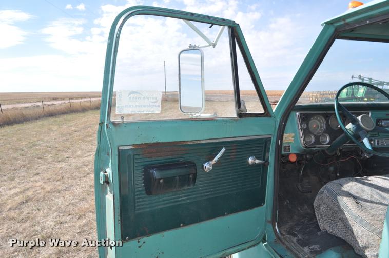 image for item L5021 1969 GMC grain truck