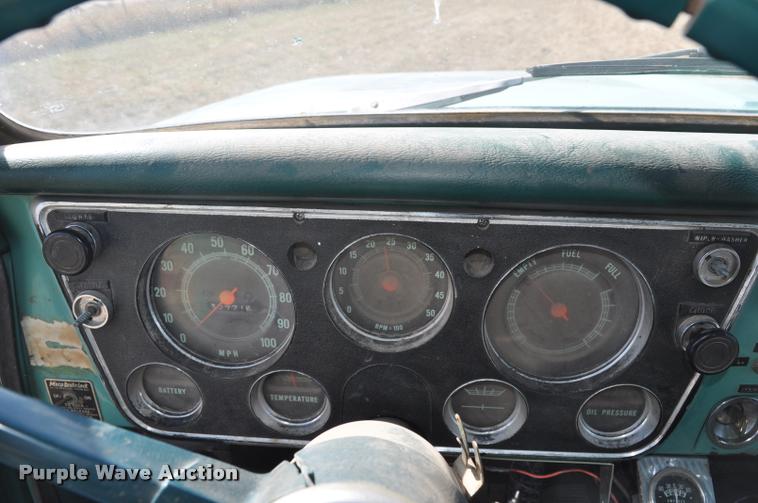 image for item L5021 1969 GMC grain truck