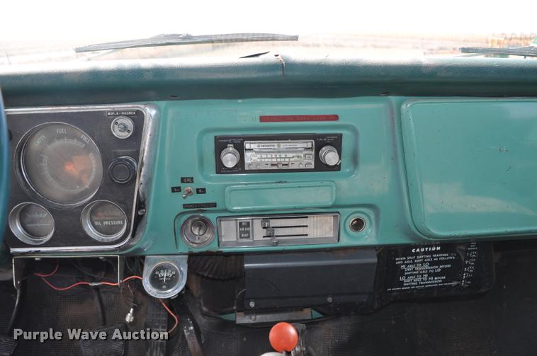 image for item L5021 1969 GMC grain truck