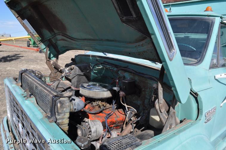 image for item L5021 1969 GMC grain truck