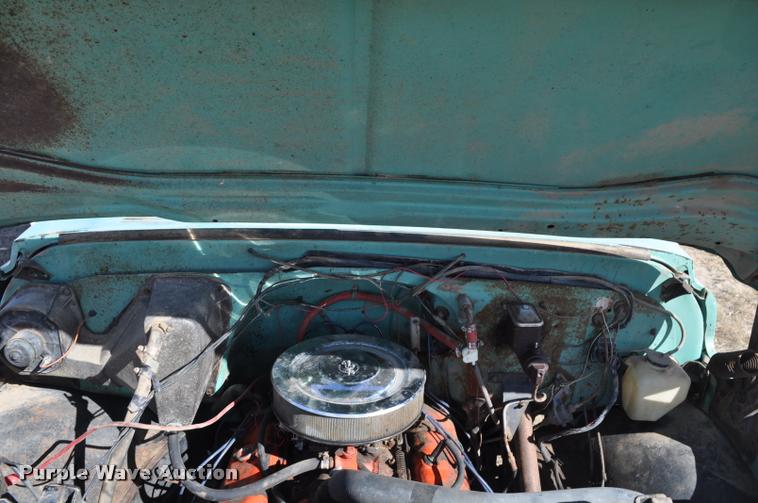 image for item L5021 1969 GMC grain truck