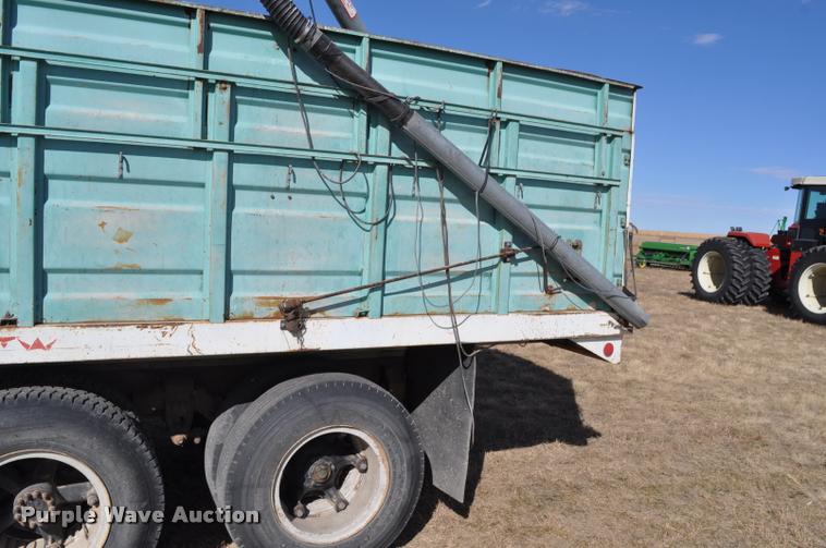 image for item L5021 1969 GMC grain truck