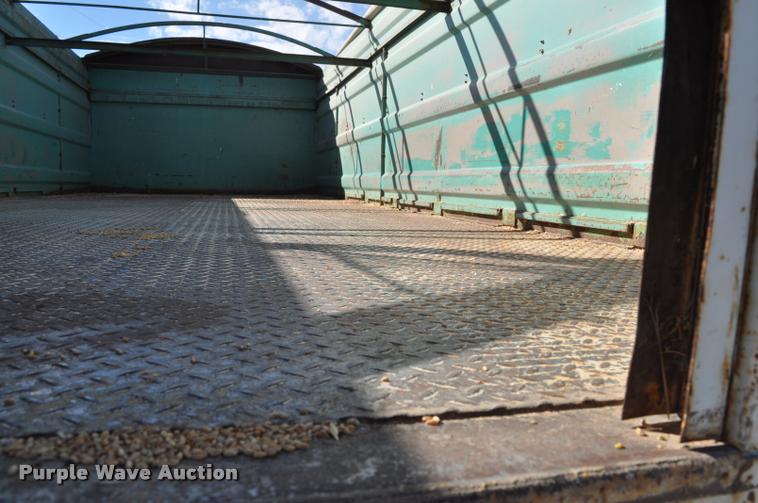 image for item L5021 1969 GMC grain truck