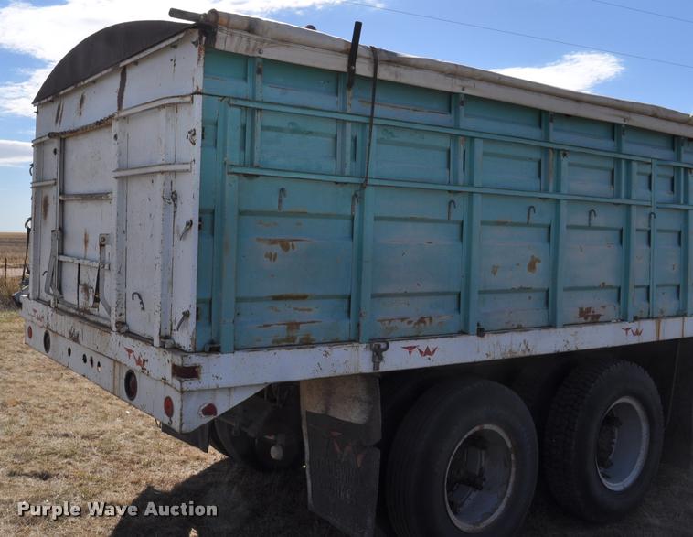 image for item L5021 1969 GMC grain truck