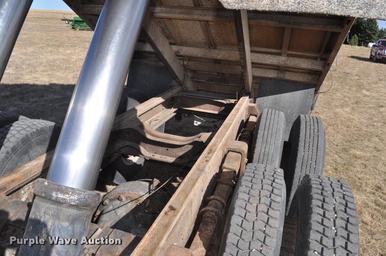 image for item L5021 1969 GMC grain truck