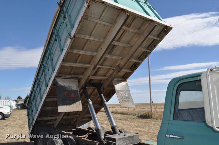 image for item L5021 1969 GMC grain truck