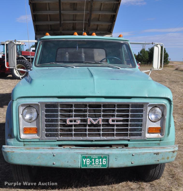 image for item L5021 1969 GMC grain truck